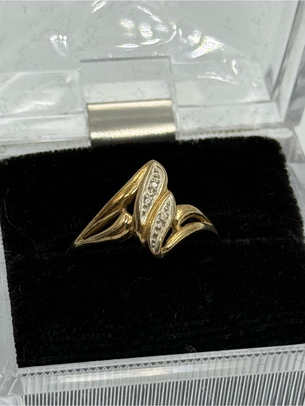 Vintage 925 Gold Wave Band Ring with glass Accents - Women Jewelry
